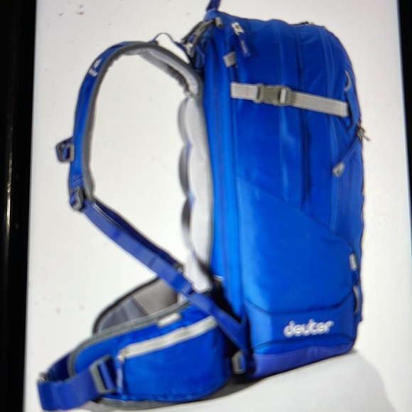 NEW DEUTER Freerider Pro 28 SL WOMEN'S DAYPACK 🎒 NEW NWT - Picture 3 of 8